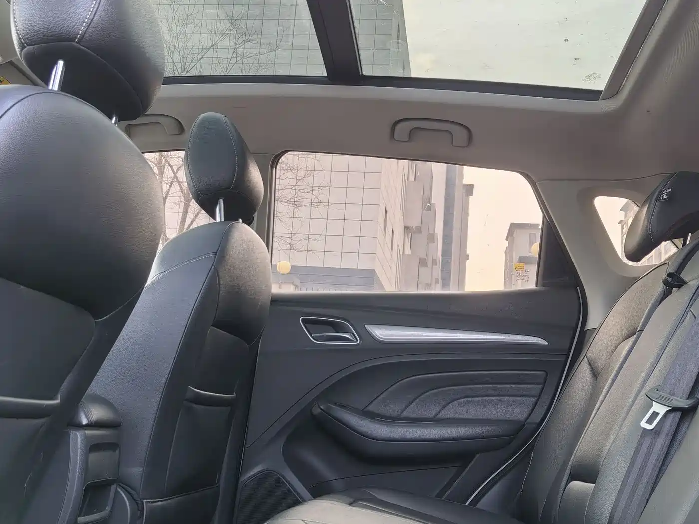 Roewe RX3 2018 2018 1.6L CVT Flagship