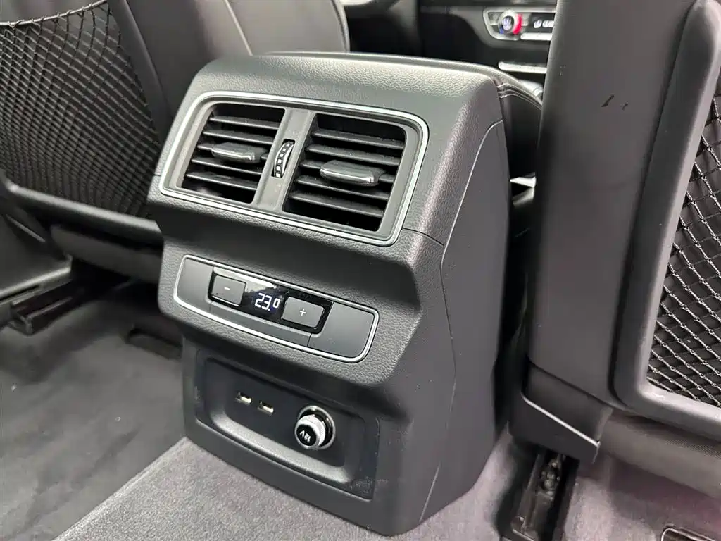 Audi Q5L 2023 40T Luxury Dynamic фото 23
