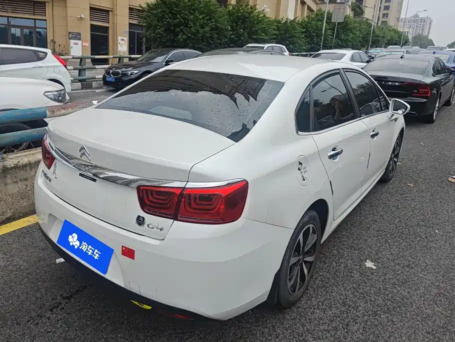 Photo 3 - Citroën C4 C-Quatre