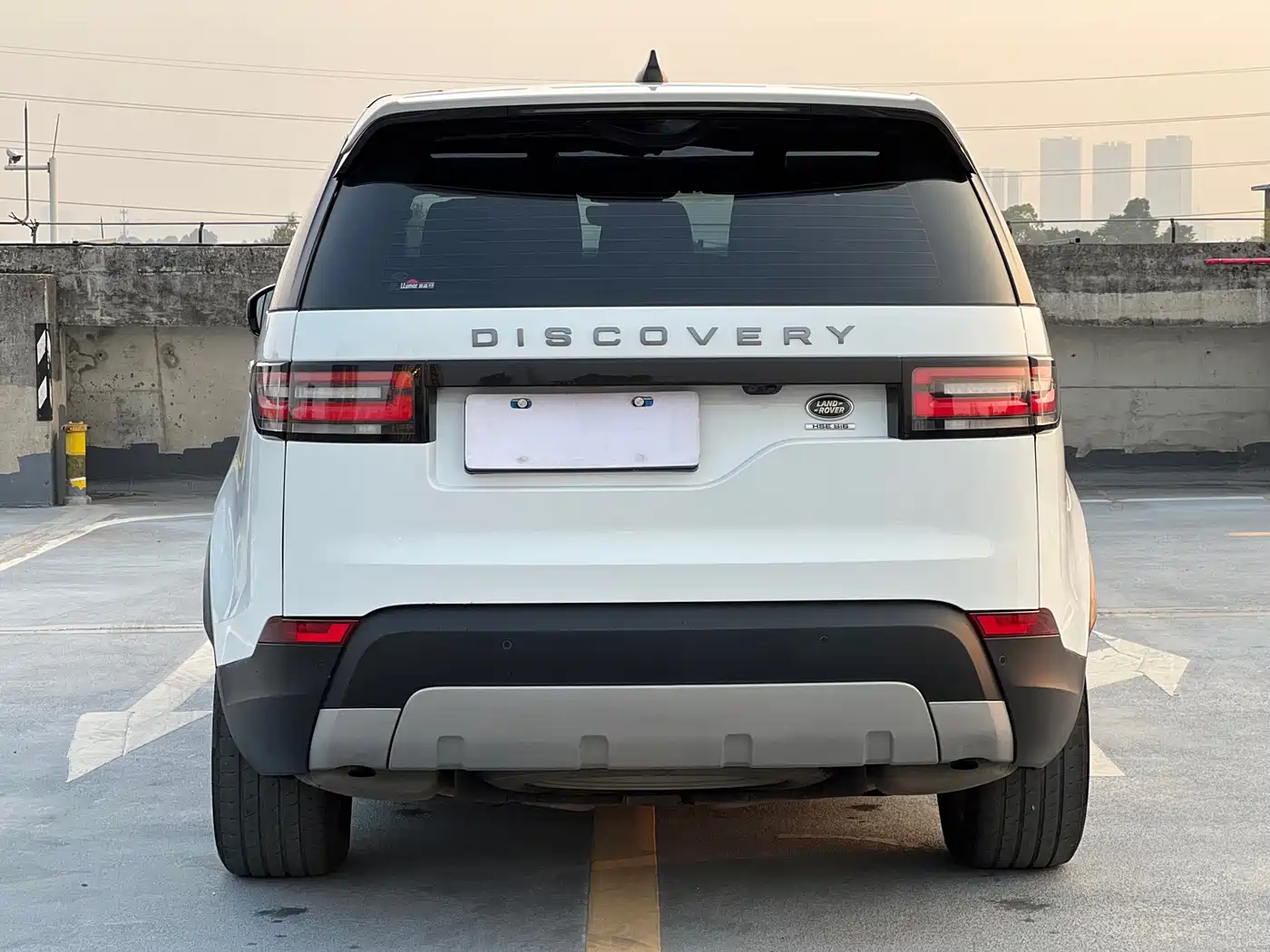 Land Rover Discovery 2017 3.0 SC V6 HSE фото 6