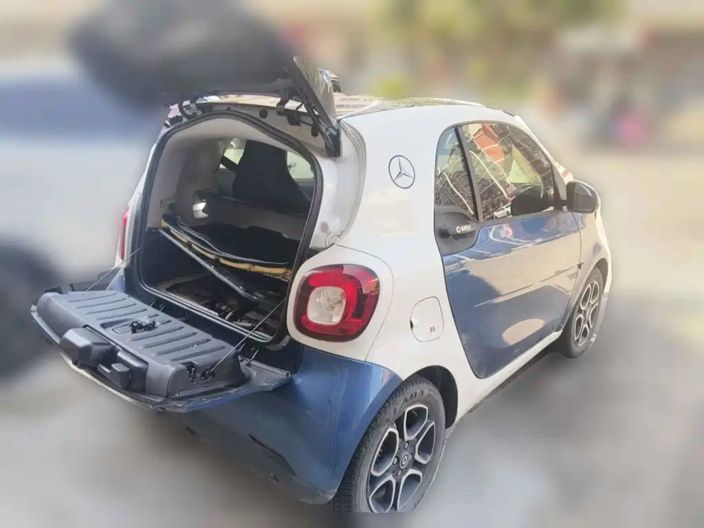 Фото 5 - smart fortwo