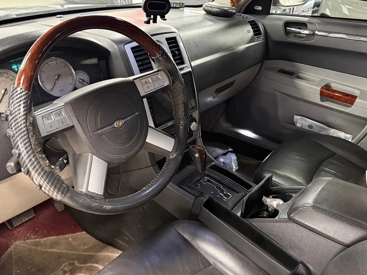 Chrysler 300C (Import) 2004 2004 Model 5.7 V8