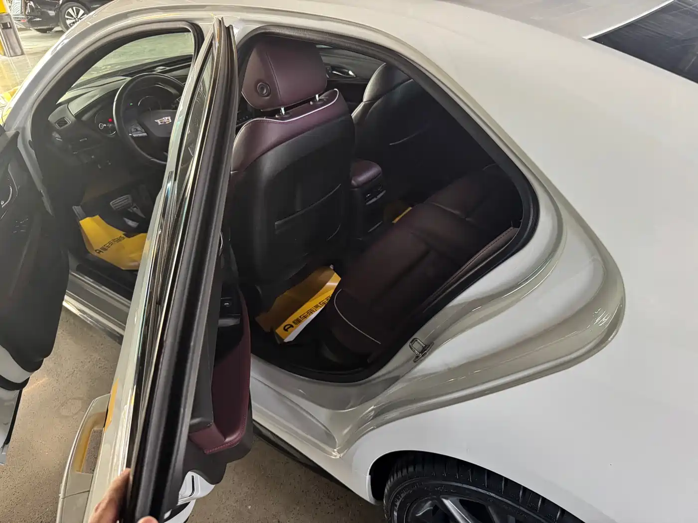 CADILLAC CT4