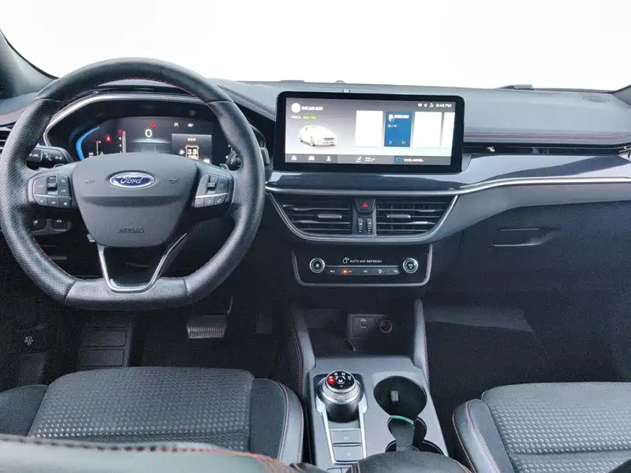Ford Focus 2022 2021 Sedan EcoBoost 180 Auto ST Line