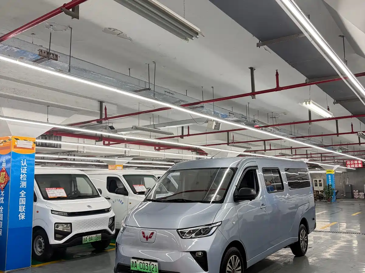  Wuling Motors Wuling Yangguang 2025 400km Bus Comfort Edition