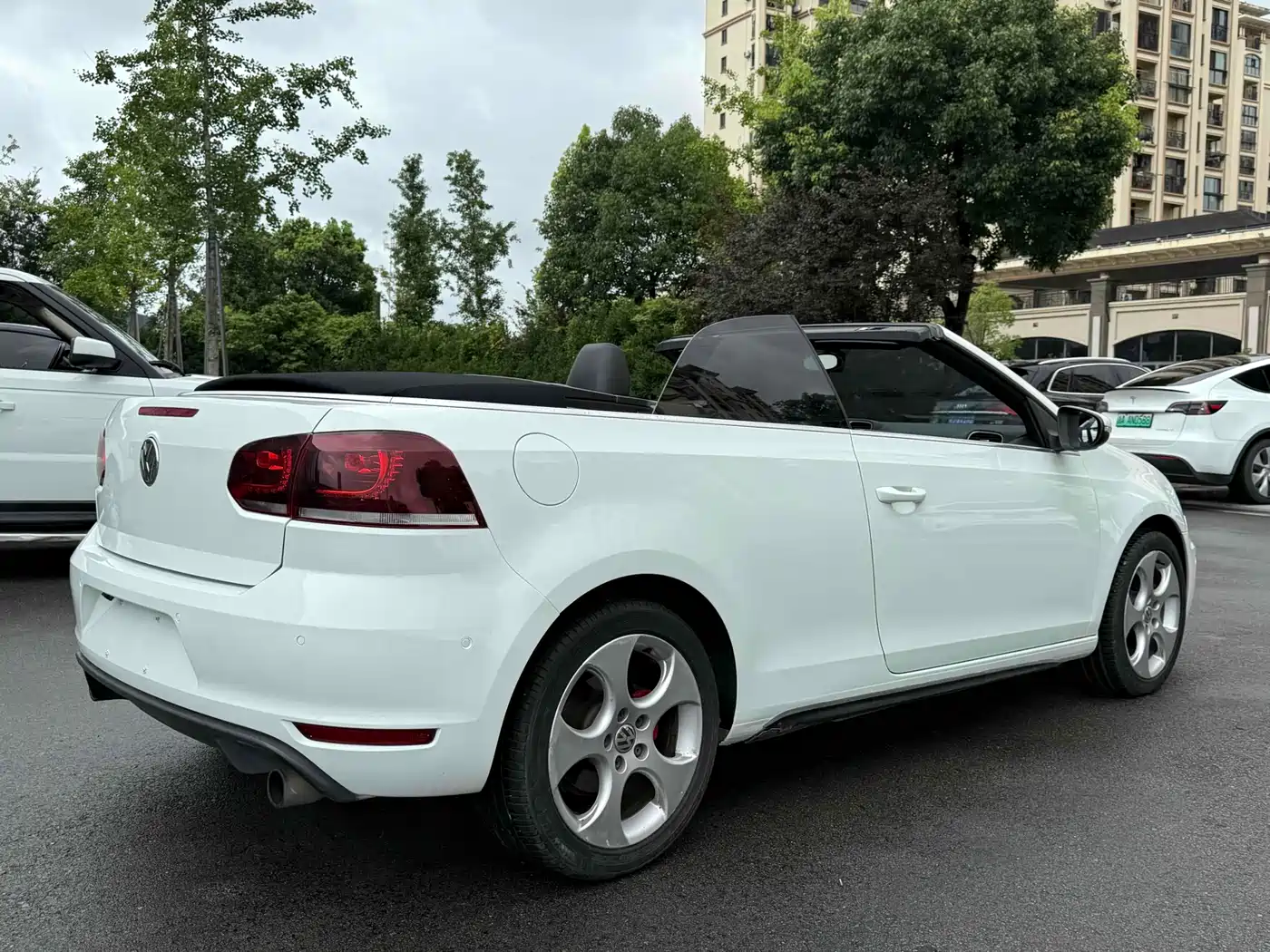 Volkswagen Golf (Import) 2013 2.0TSI GTI Convertible фото 11
