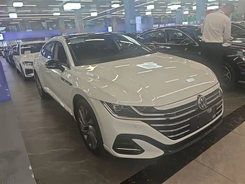 Volkswagen FAW-Volkswagen CC 2021 380TSI Eye-catching Edition фото 4