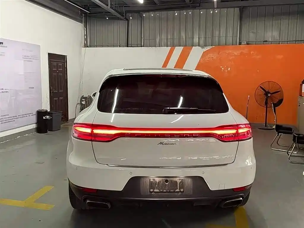 Porsche Macan 2018 Macan 2.0T фото 15