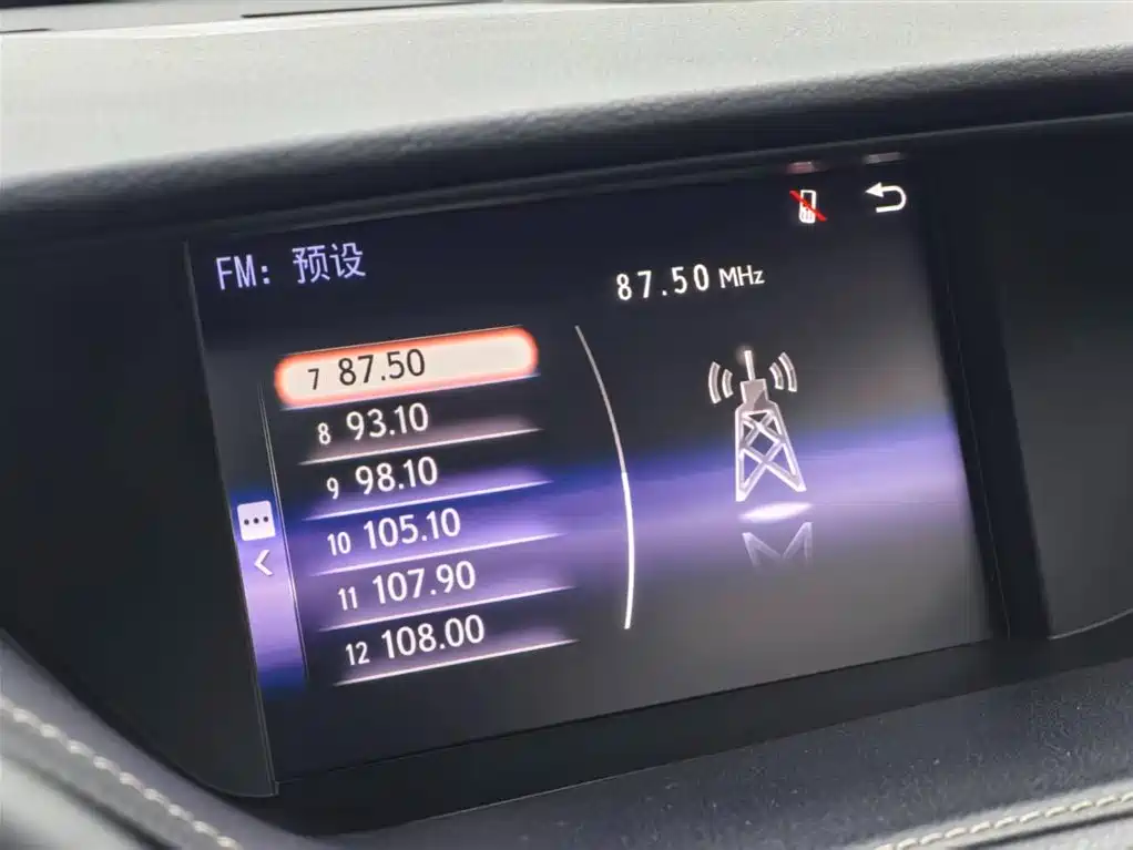 Lexus ES 2015 200 Elite Edition фото 13