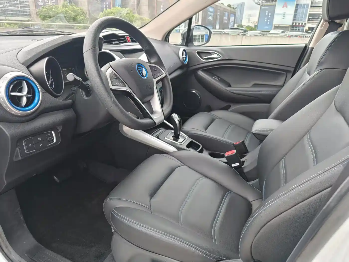 BYD Yuan New Energy 2018 2018 EV360 Smart Connected Cool Type