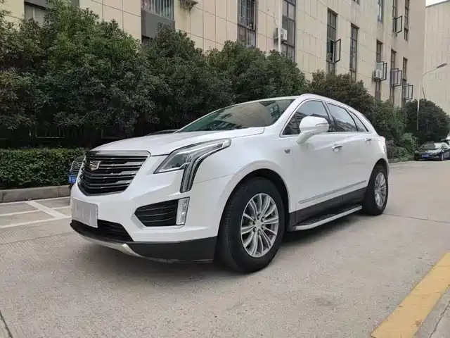 CADILLAC XT5