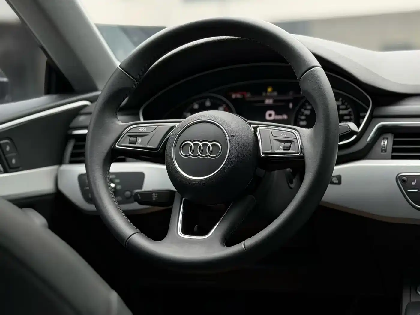 Audi A5 (Import) 2019 Sportback 40 TFSI Fashion фото 4