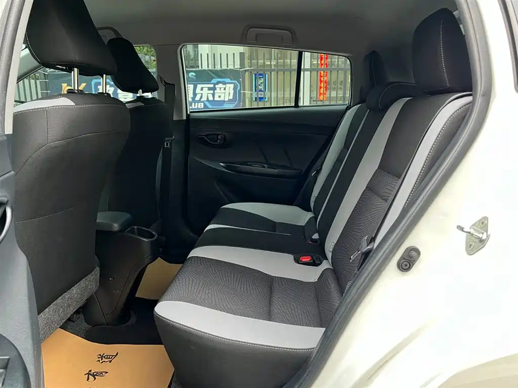 Toyota YARiS L Zhi Xuan 2021 1.5L CVT Leading Edition фото 4