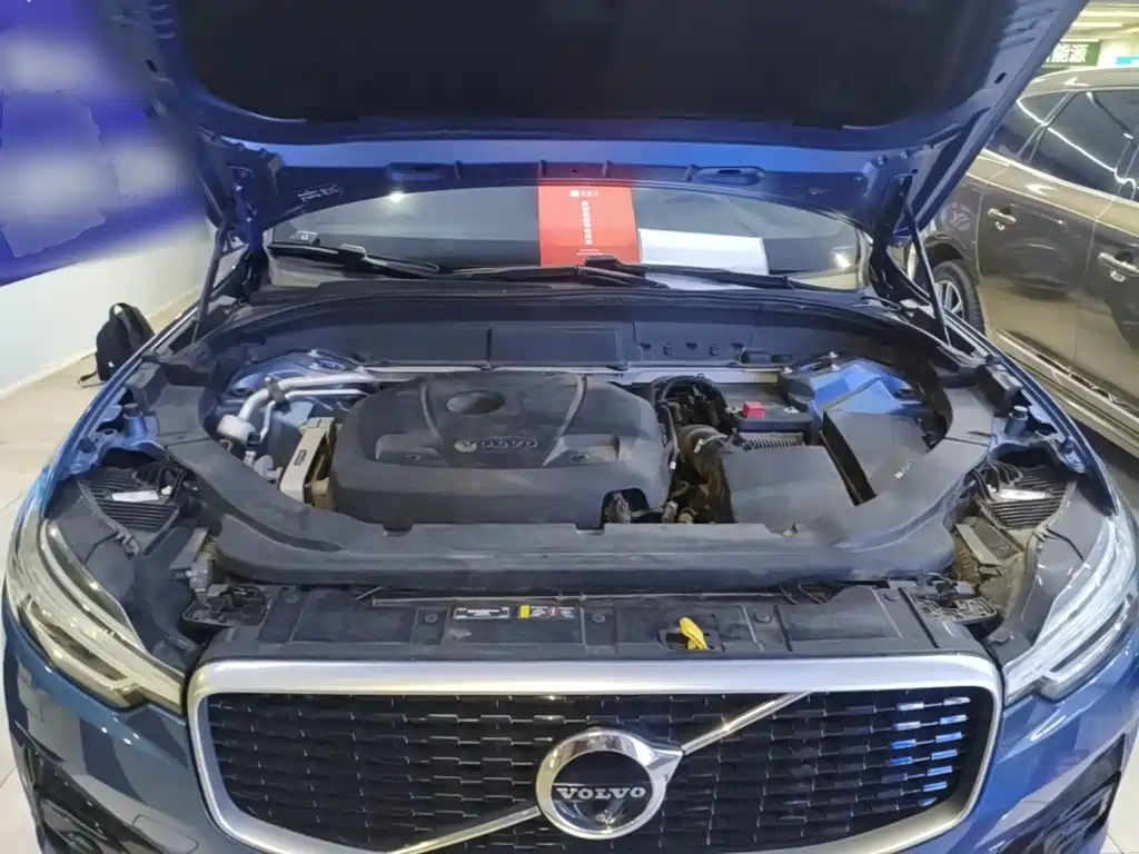 Фото 20 - Volvo XC60