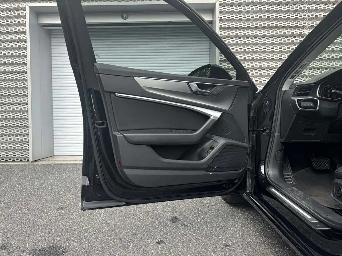 Audi A6L 2019 40 TFSI Luxury Elegance фото 9