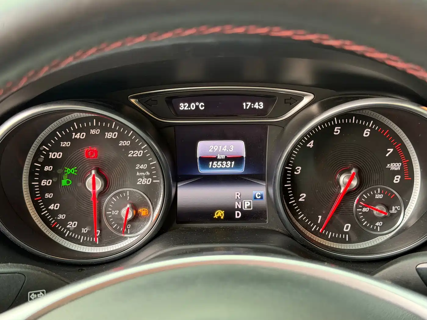 Mercedes-Benz CLA (Import) 2018 CLA 220 4MATIC фото 11