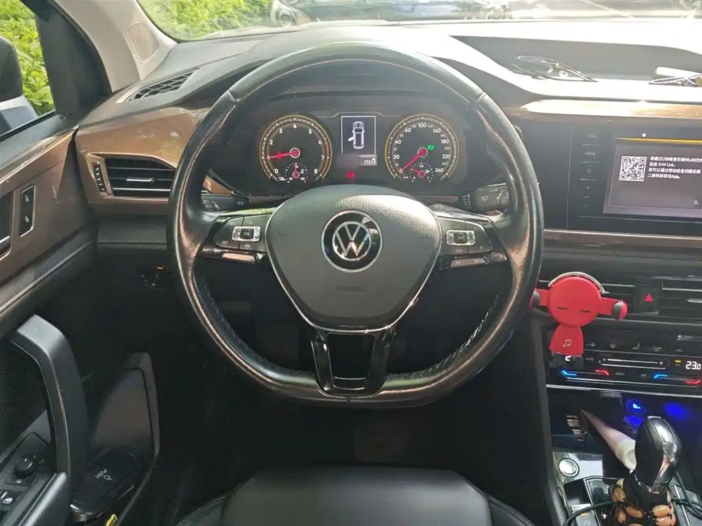 Volkswagen Tharu 2020 280TSI 2WD Comfort Edition China VI фото 3