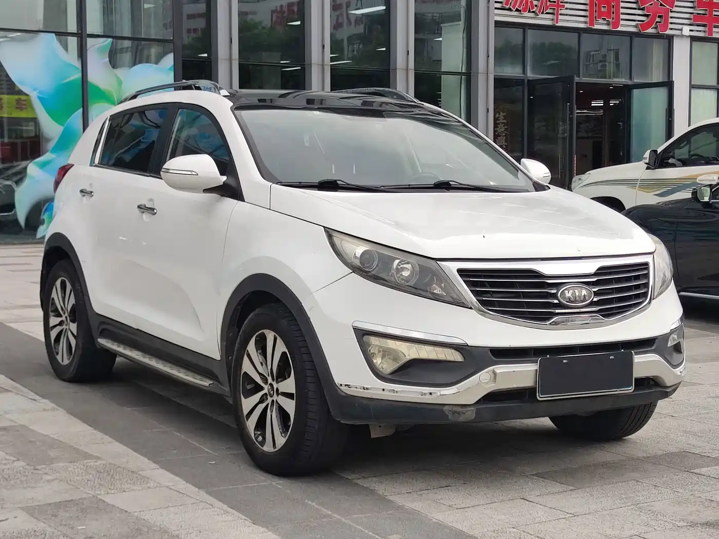 Фото 2 - Kia Sportage