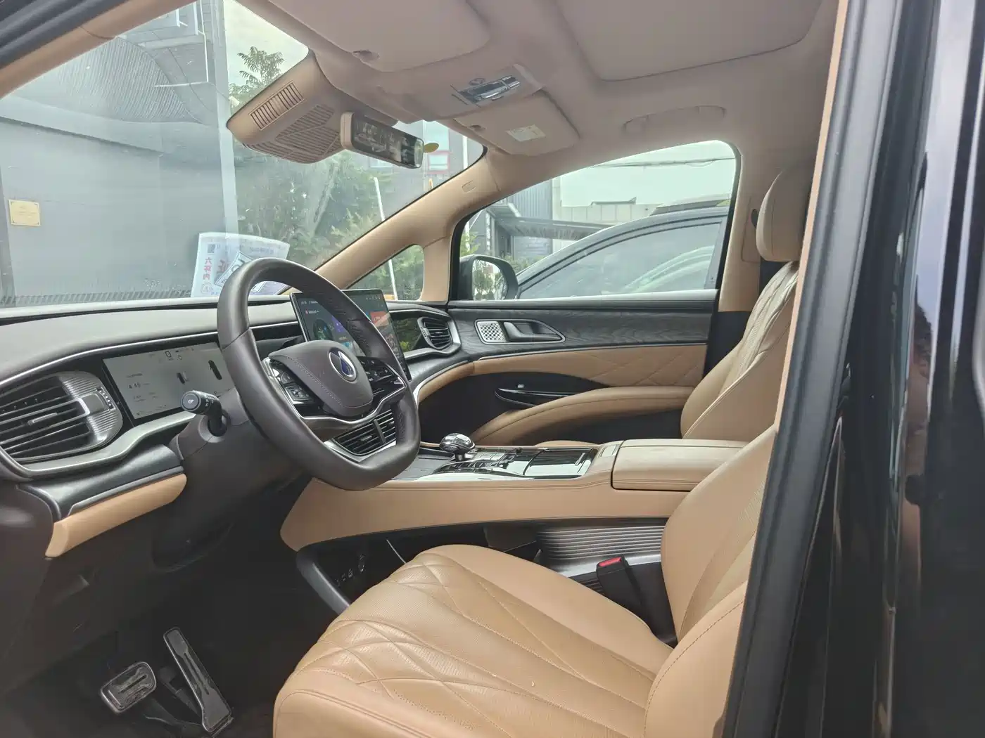 Denza D9 2025 2025 DM-i Smart Drive Edition 1020 AWD Prestige