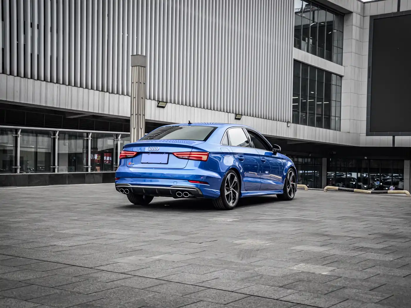 Audi S3 2019 Audi S3 2.0T Limousine фото 4