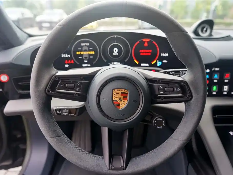 Porsche Taycan 2022 Taycan 4S Cross Turismo фото 14