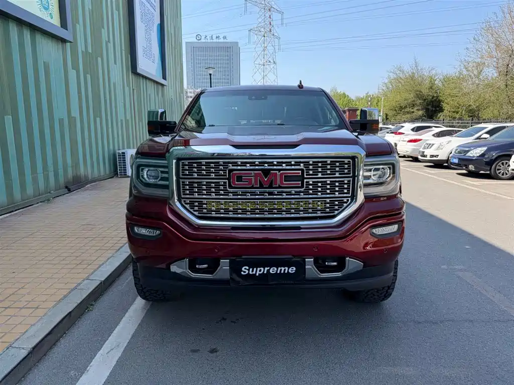 GMC Sierra 2017 Luxury Edition фото 2