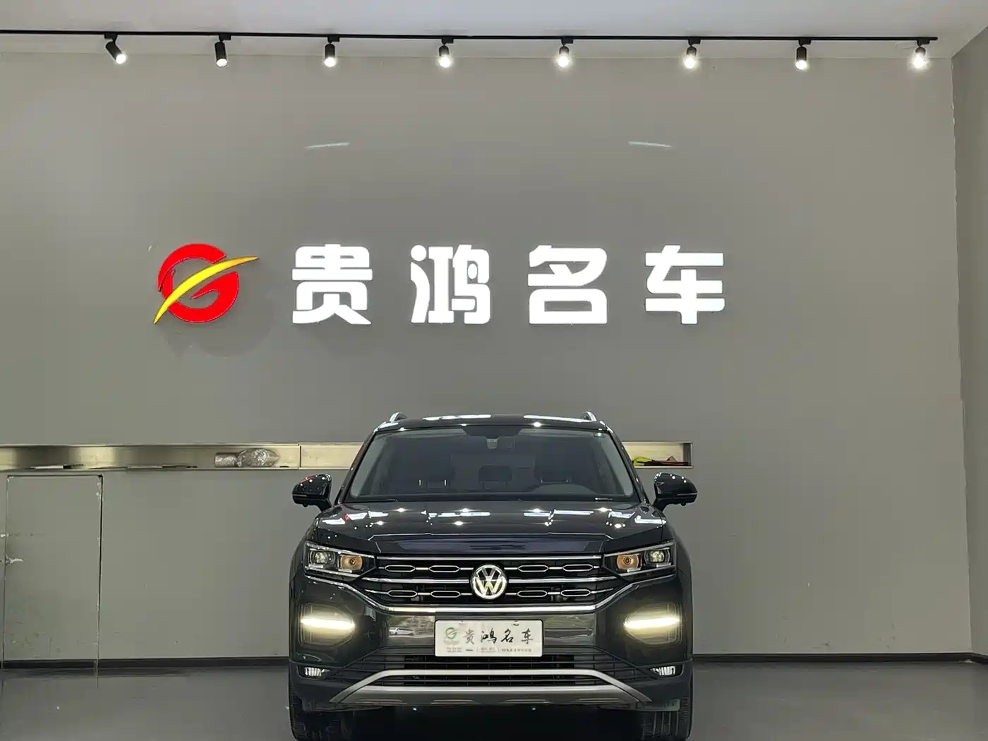 Volkswagen Tayron 2021 330TSI 2WD Luxury Smart Connect Edition фото 3