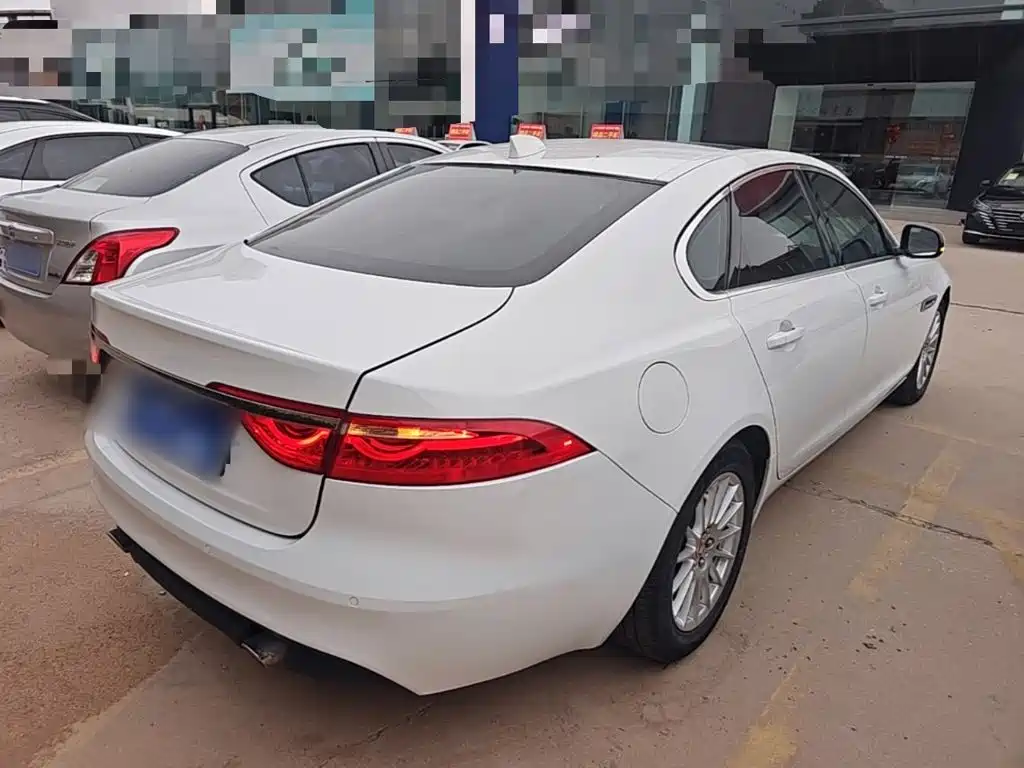 Jaguar XF 2016 2016 XF 2.0T 2WD Elegance Edition