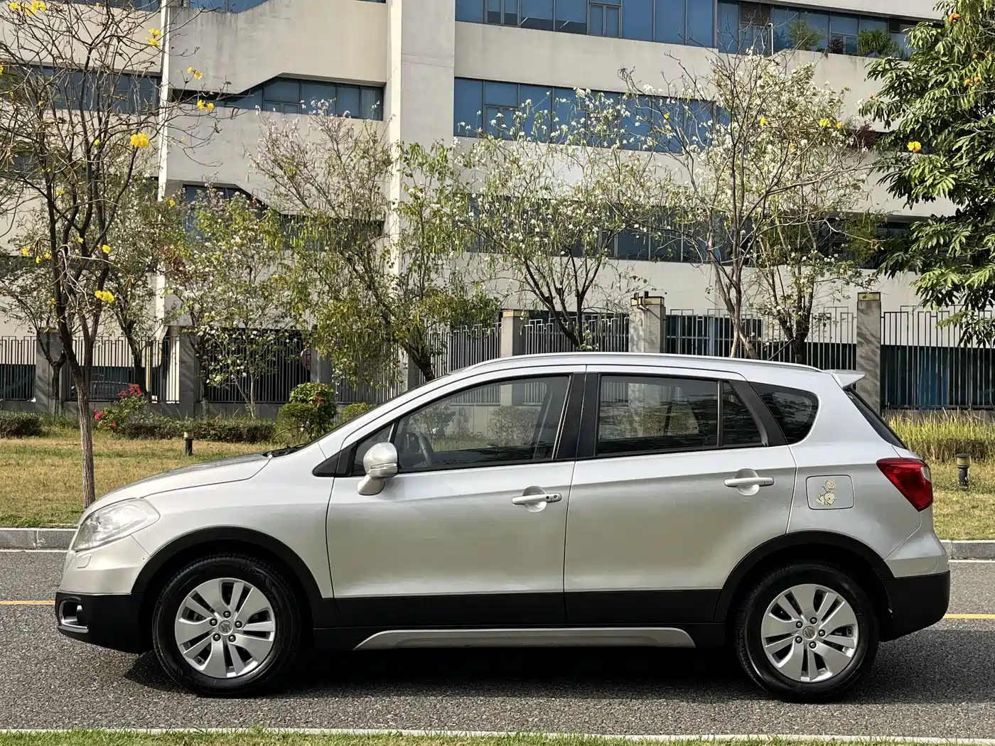 Suzuki SX4 S-Cross 2016 2014 1.6L CVT 2WD Elite