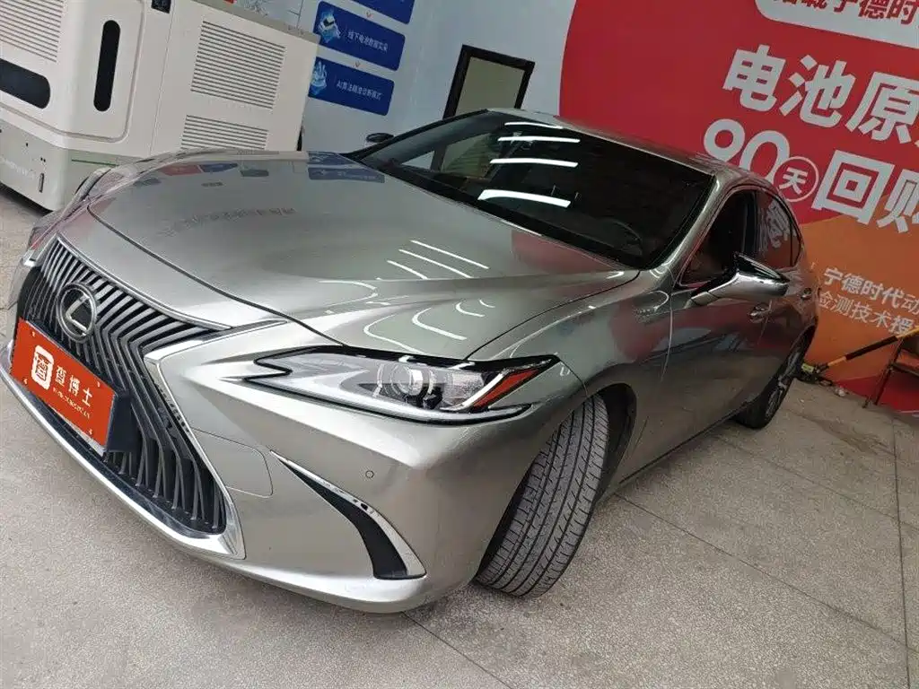 Lexus ES 2020 200 Excellence