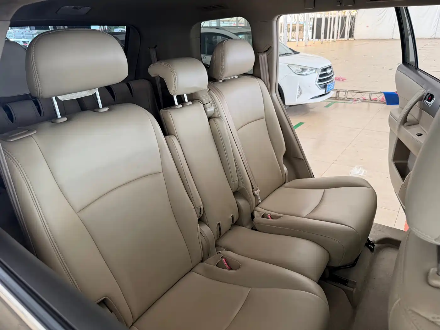 Фото 25 - Toyota Highlander