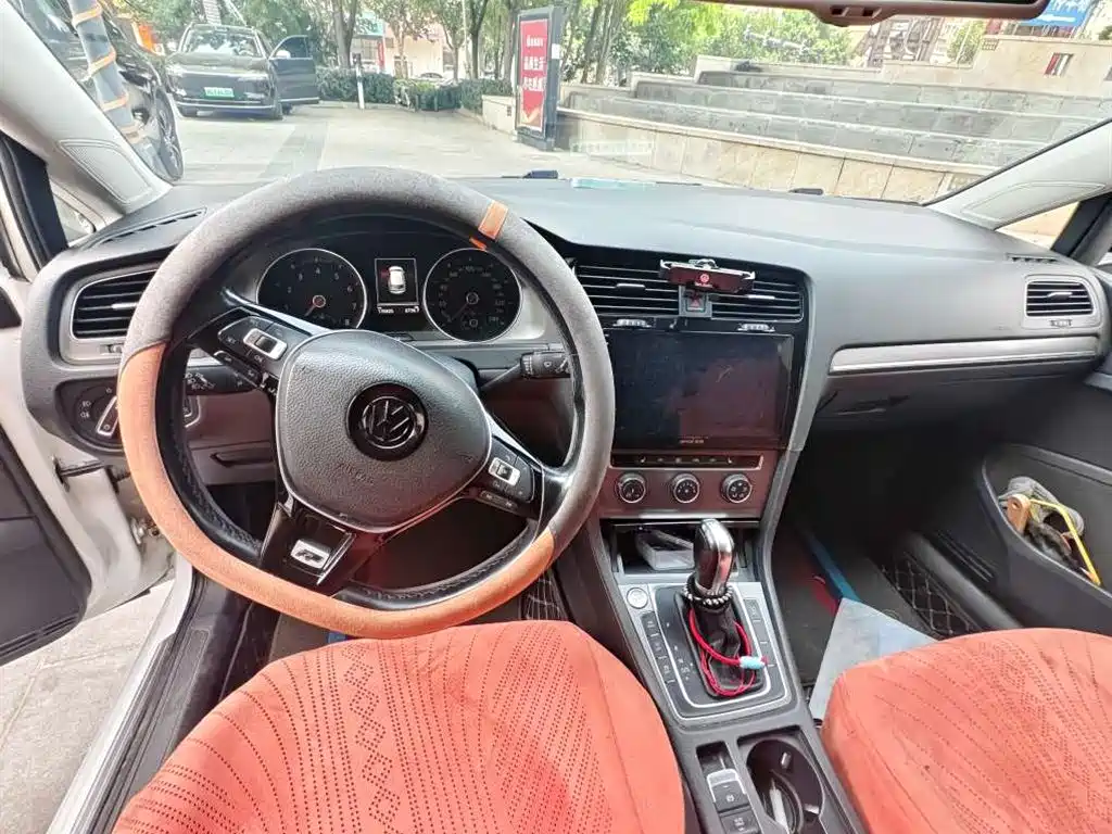 Volkswagen Golf 2015 1.4TSI Automatic Comfort фото 7