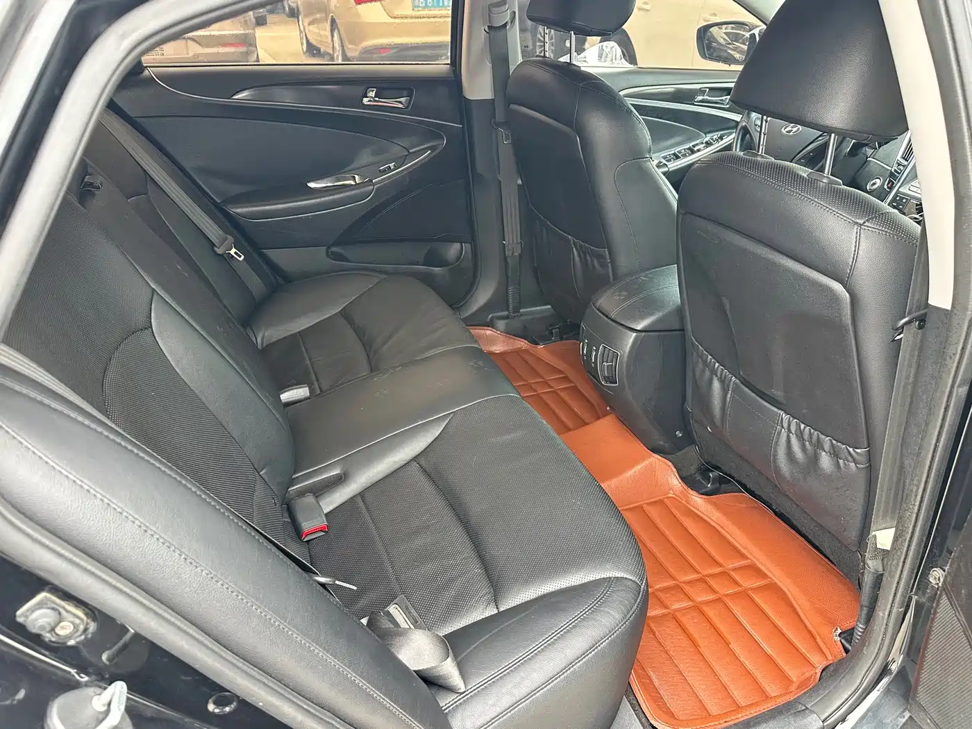 Hyundai Sonata 2014 2.4L Automatic Top Edition China IV фото 6