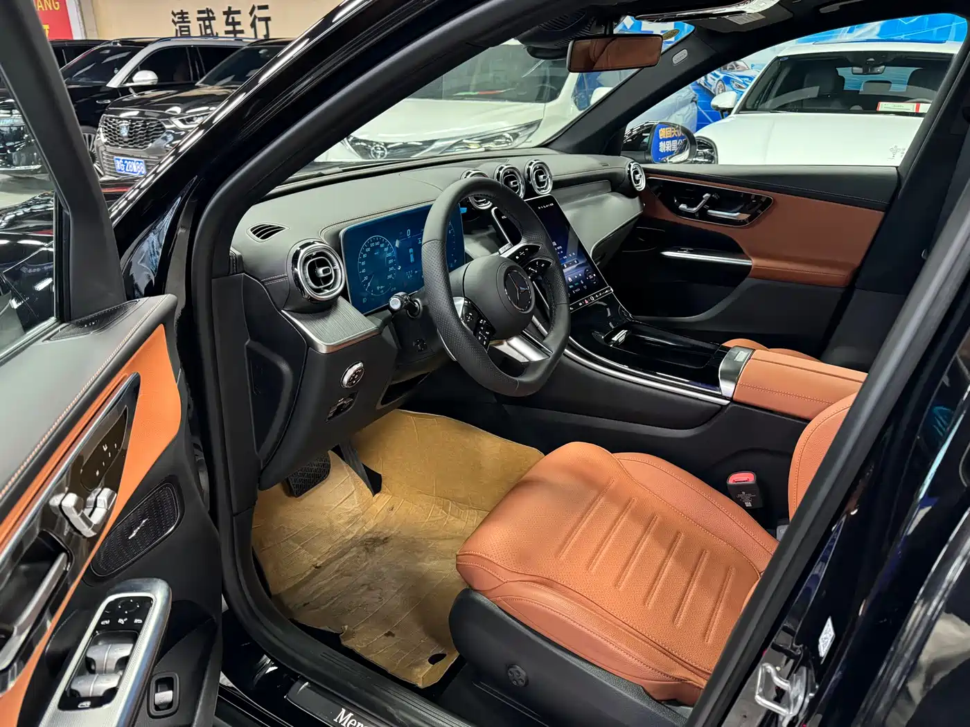 MERCEDES-BENZ GLC