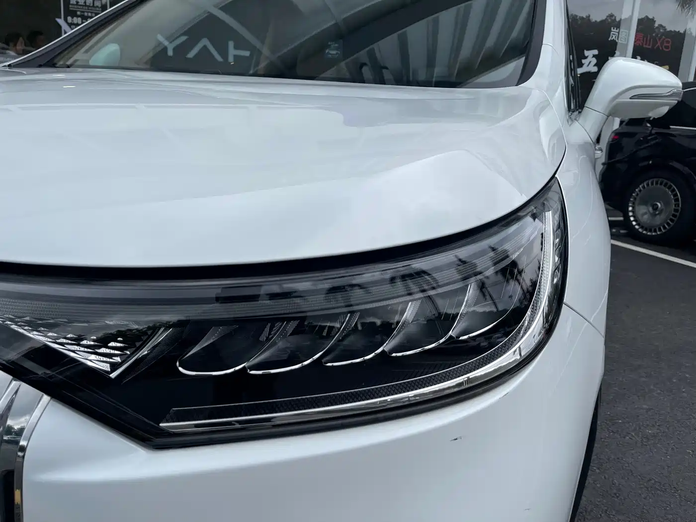 Voyah Auto Voyah Dreamer 2025 PHEV AWD Flagship Qian Kun Edition фото 4