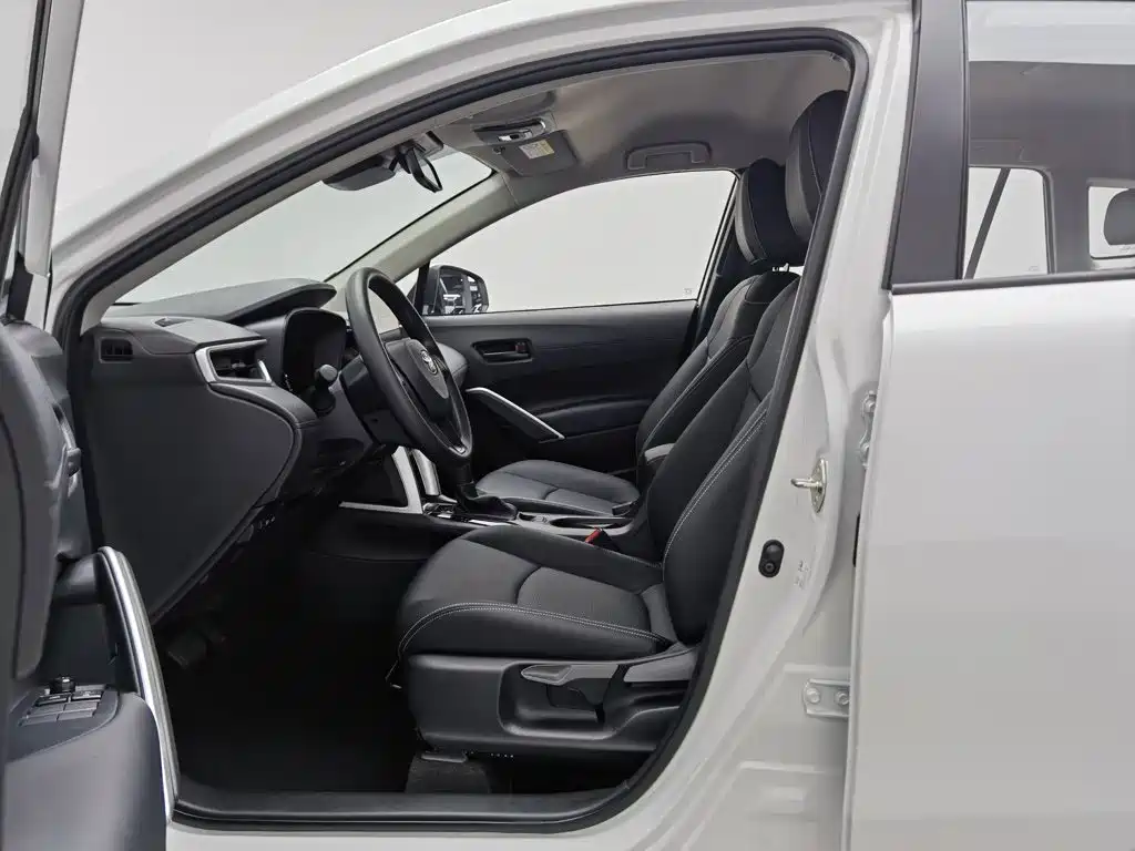 Toyota Corolla Cross 2025 2024 Model 2.0L Pioneer Edition