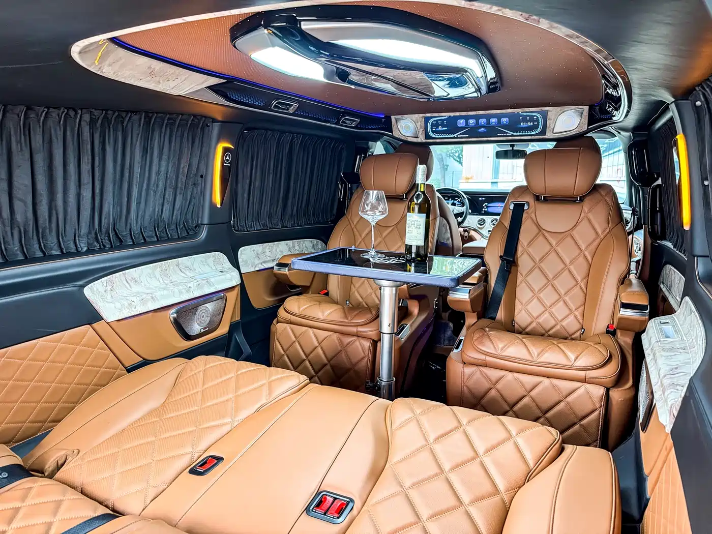 Mercedes-Benz Vito 2023 2.0T Business 7-Seater фото 25