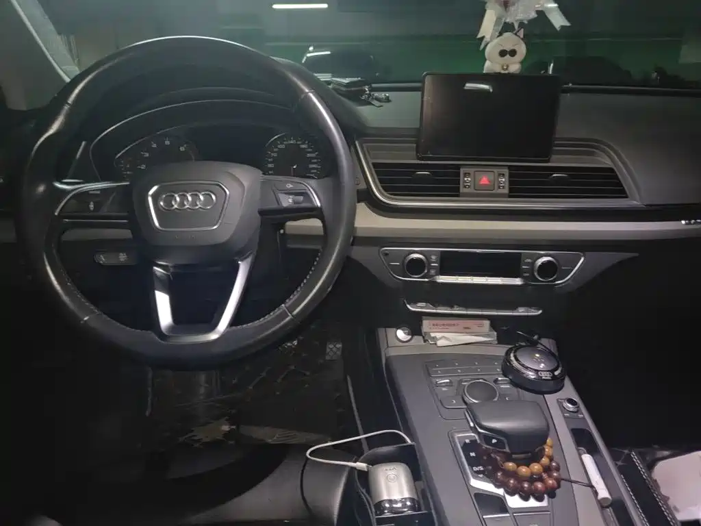 Photo 22 - Audi Q5L