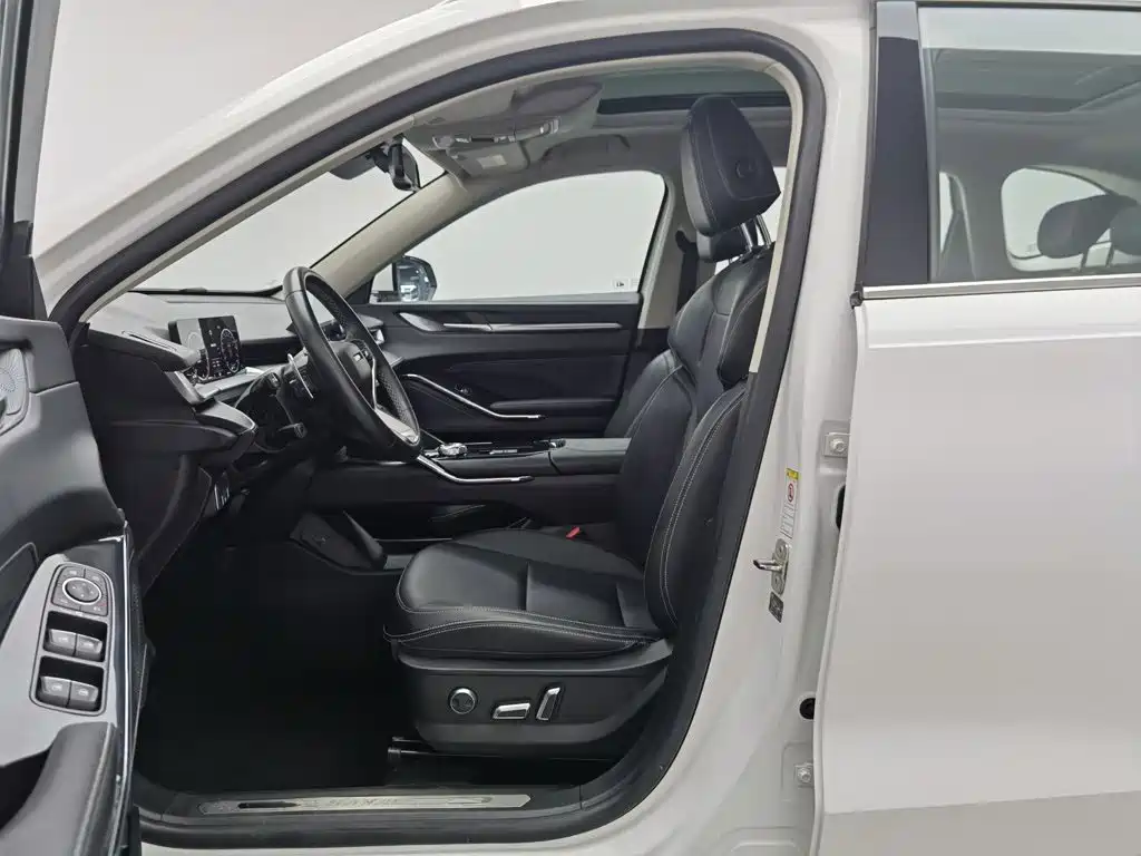 Photo 10 - Haval H6
