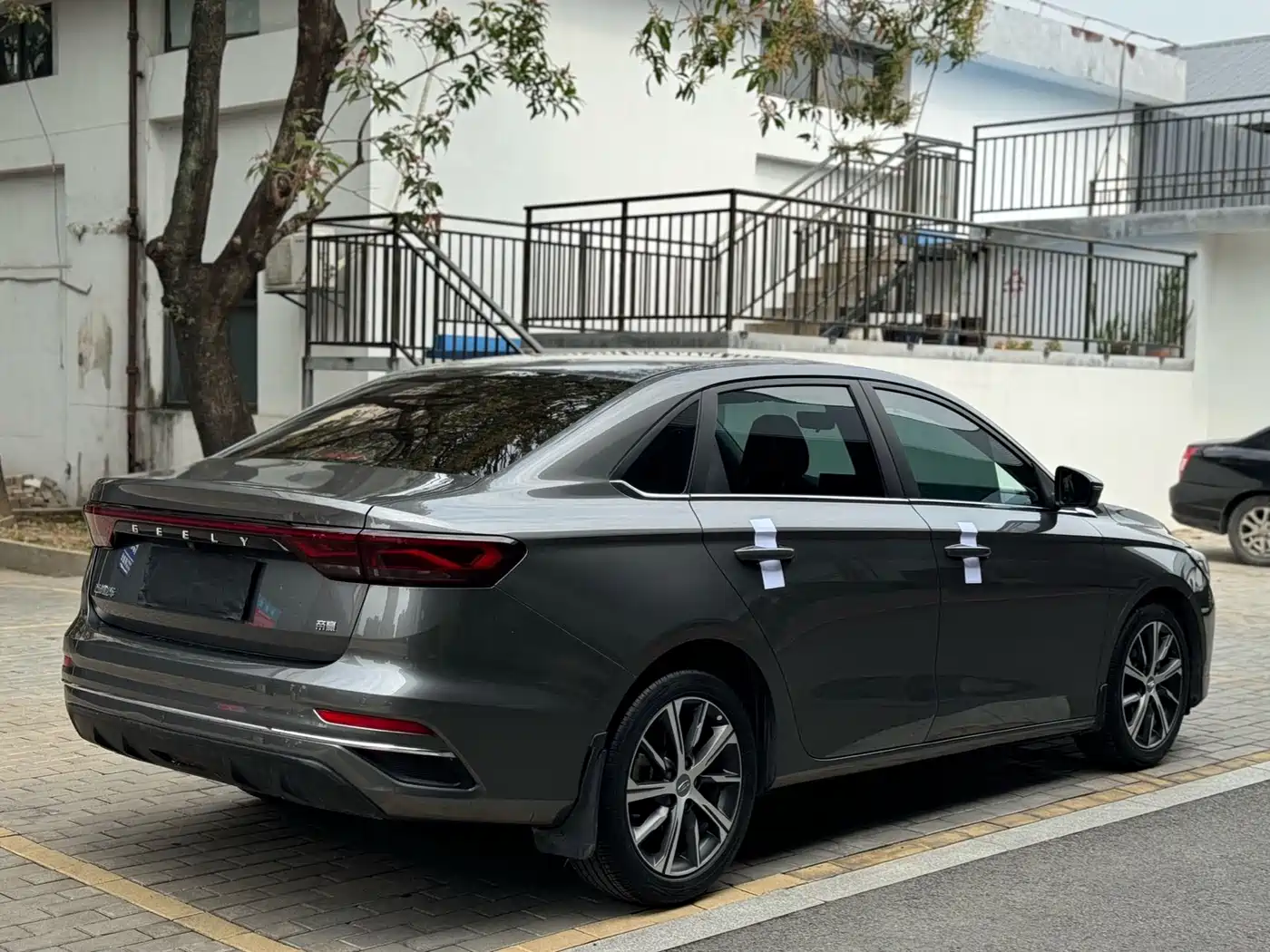 GEELY AUTOMOBILE EMGRAND