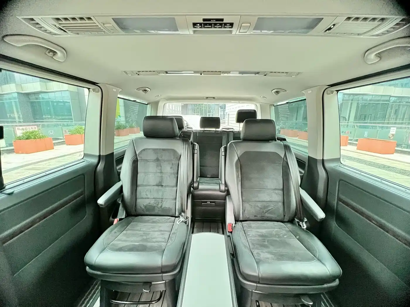 Volkswagen Multivan 2020 2019 2.0TSI 4WD Premium 7-seater