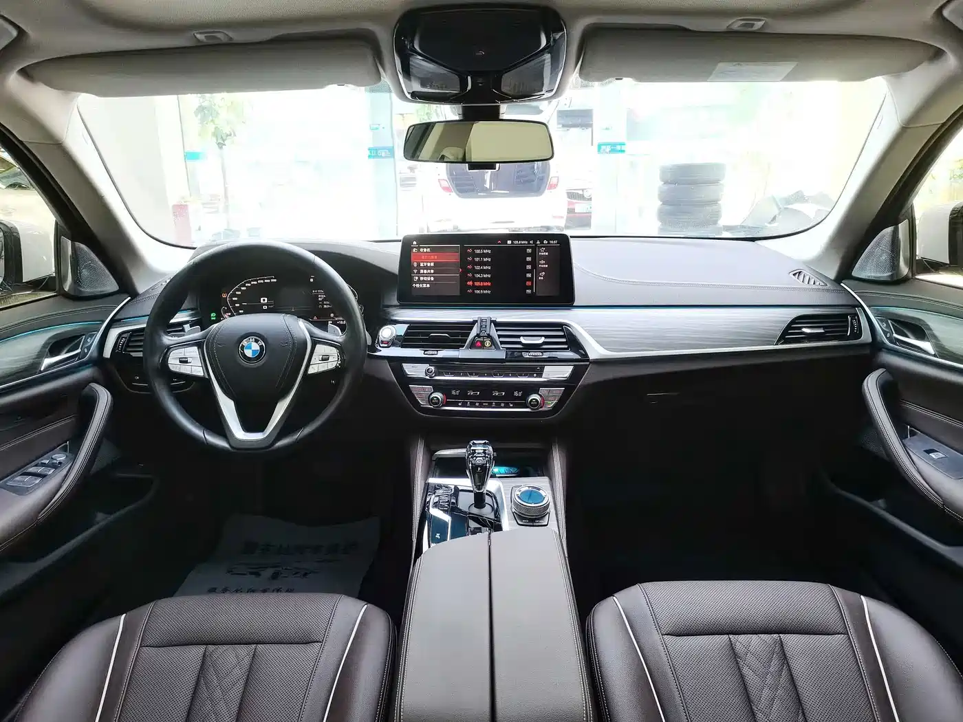 Фото 15 - BMW 5 Series