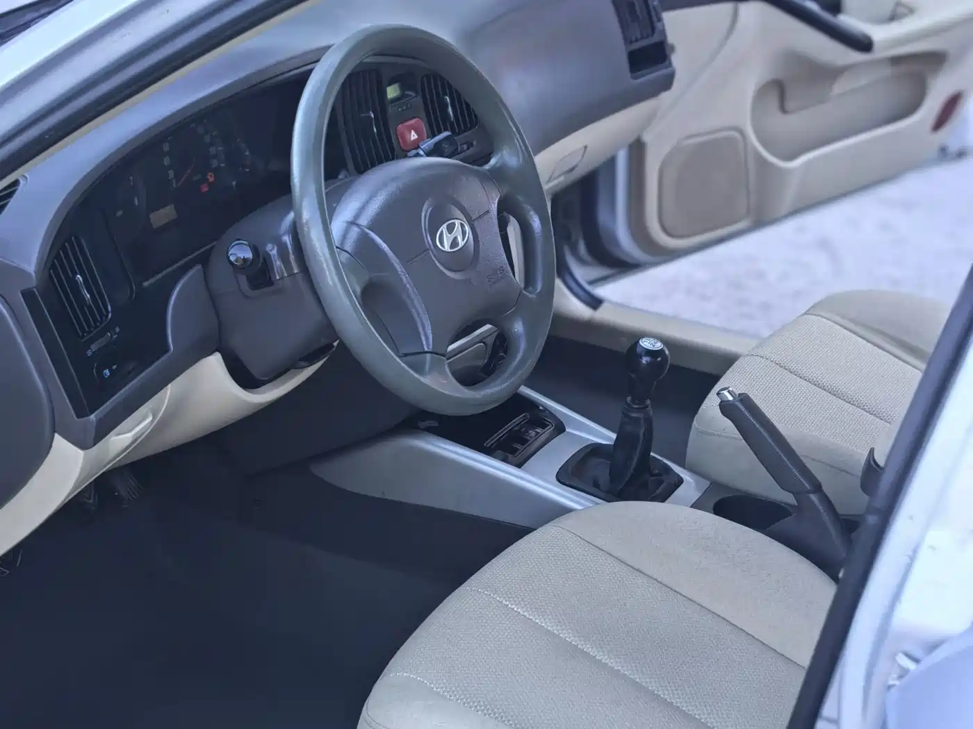 Hyundai Elantra 2010 2011 1.6L Manual Comfort