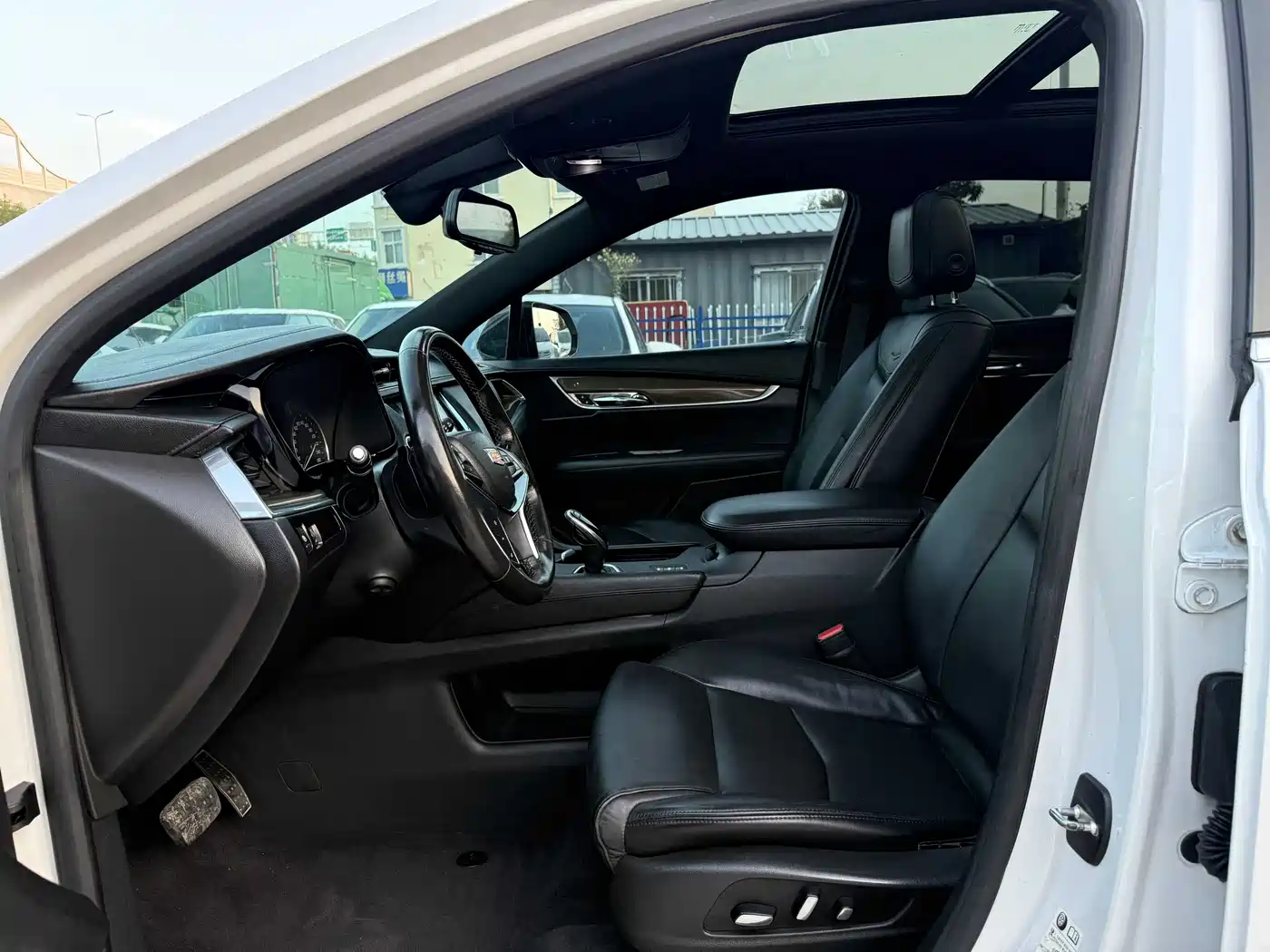 Cadillac XT5 2018 28E 4WD Leading фото 8