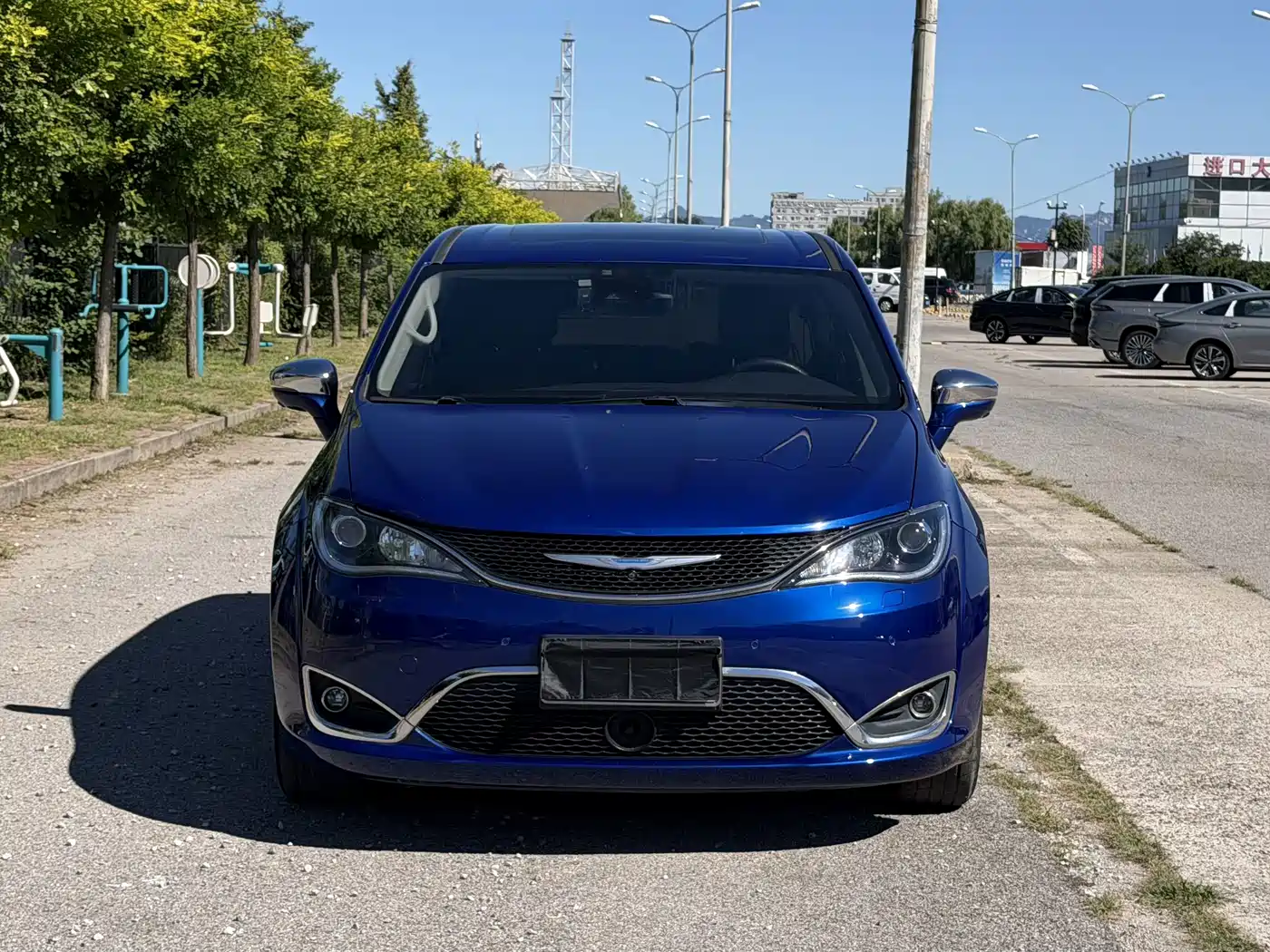 Chrysler Grand Voyager (Import) 2019 2017 3.6L Premium Edition