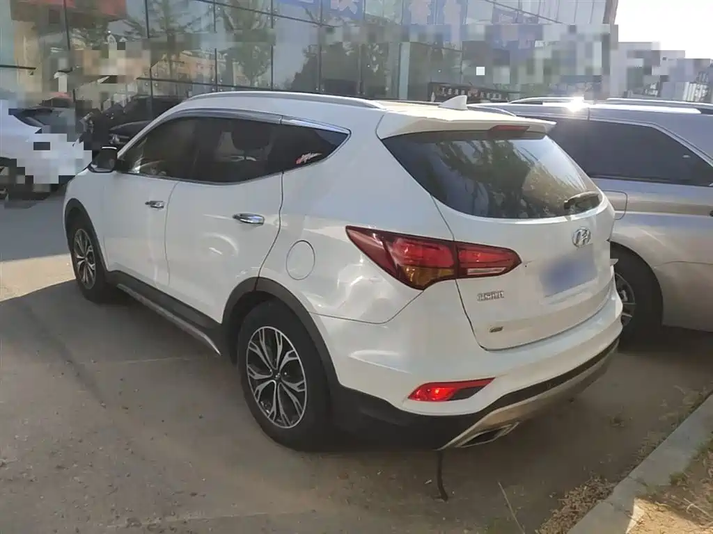 Hyundai Santa Fe 2017 2.0T Automatic 2WD Intelligent 7-Seater фото 5