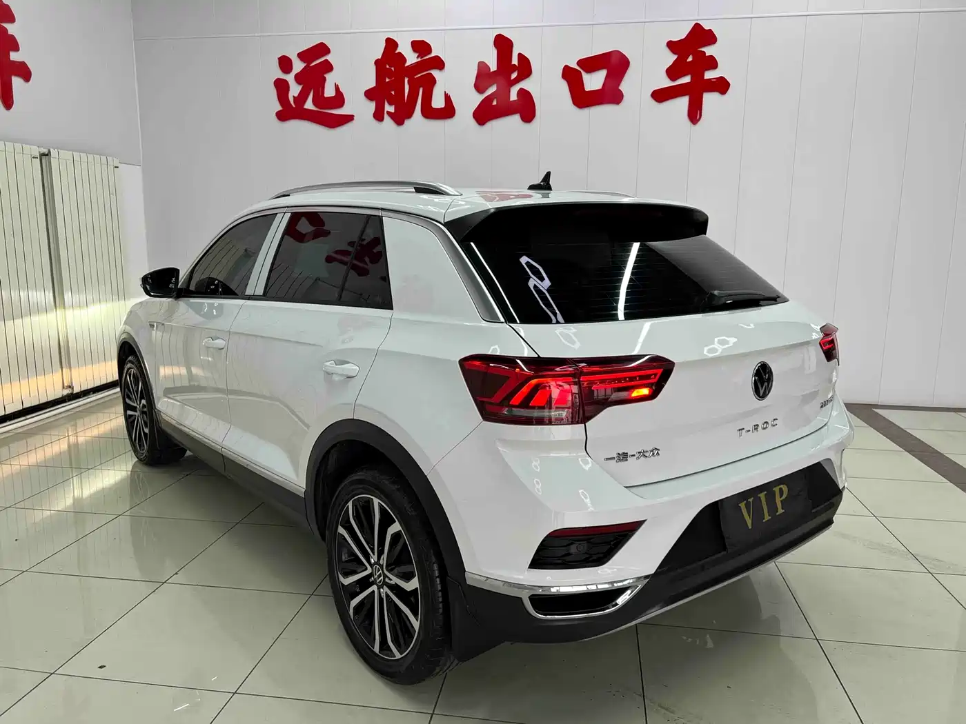 Volkswagen T-ROC 2021 280TSI DSG 2WD Comfort Smart Connect Edition фото 6