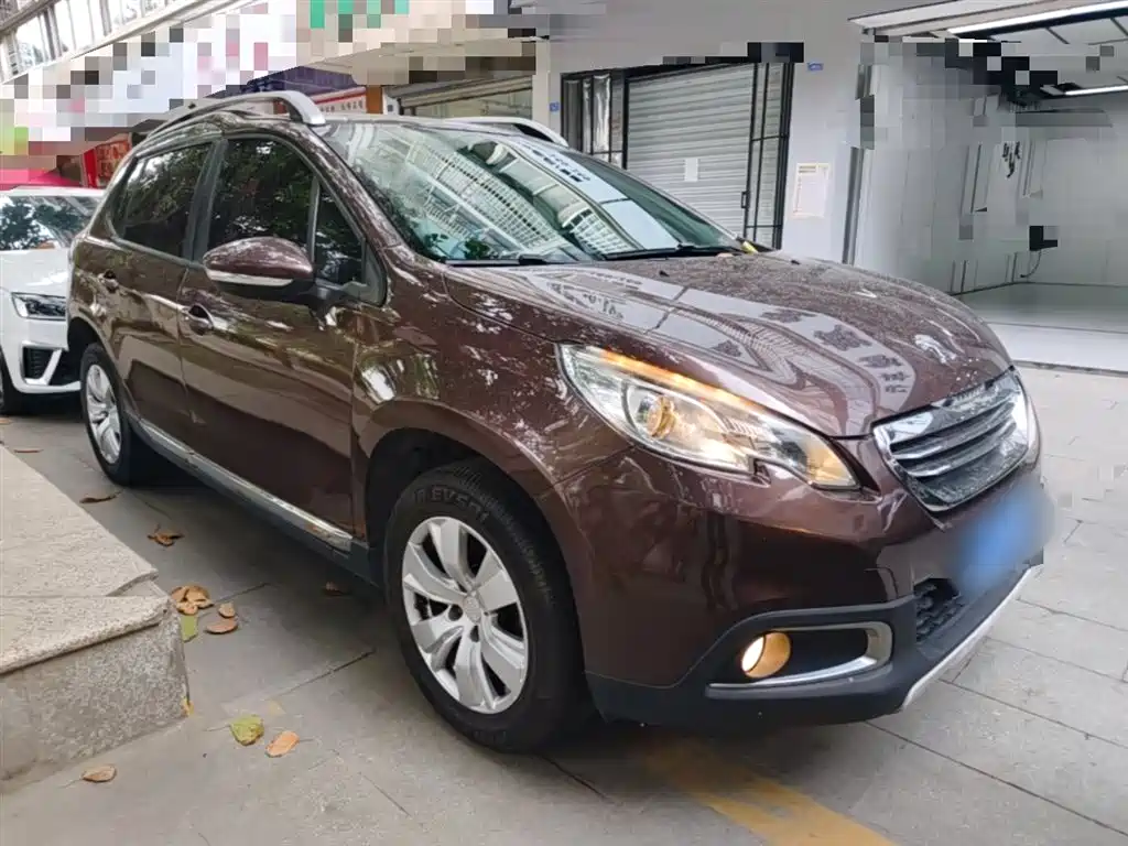 Peugeot 2008 2014 1.6L Automatic Fashion Edition фото 4