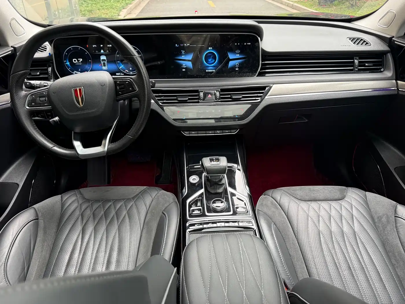 Hongqi HS5 2022 Facelift 2.0T Smart Flag Enjoyment AWD Edition фото 5