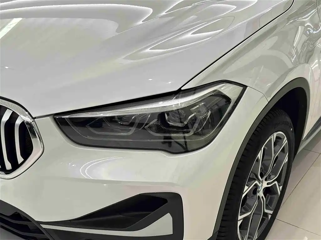 BMW X1 2020 sDrive20Li Premium Edition фото 4